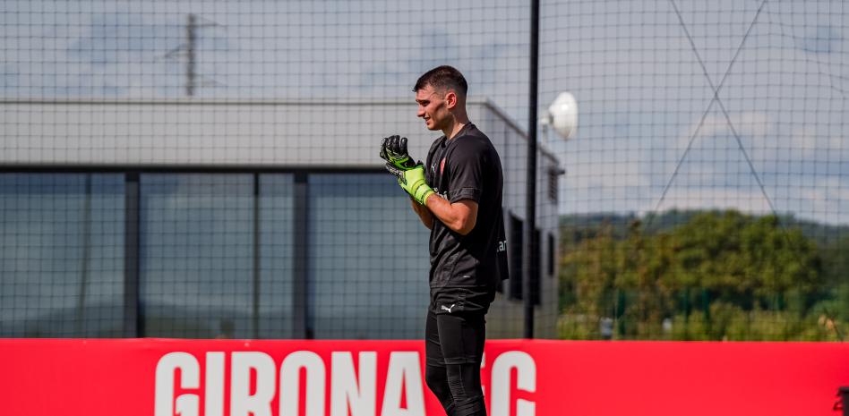 عالم الرياضة: ليفاكوفيتش يأمل في مغادرة جيرونا في النافذة الشتوية ولم يشارك في أي مباراة حتى الآن هذا الموسم