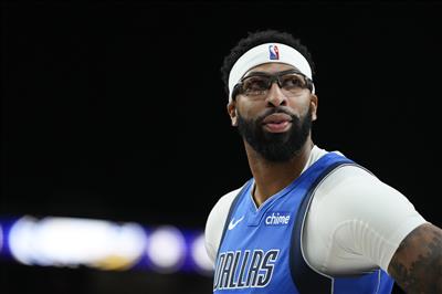 خمسة وخمسون! توقعات ESPN: معدل فوز مافريكس 51%، معدل فوز رابتورز 49%