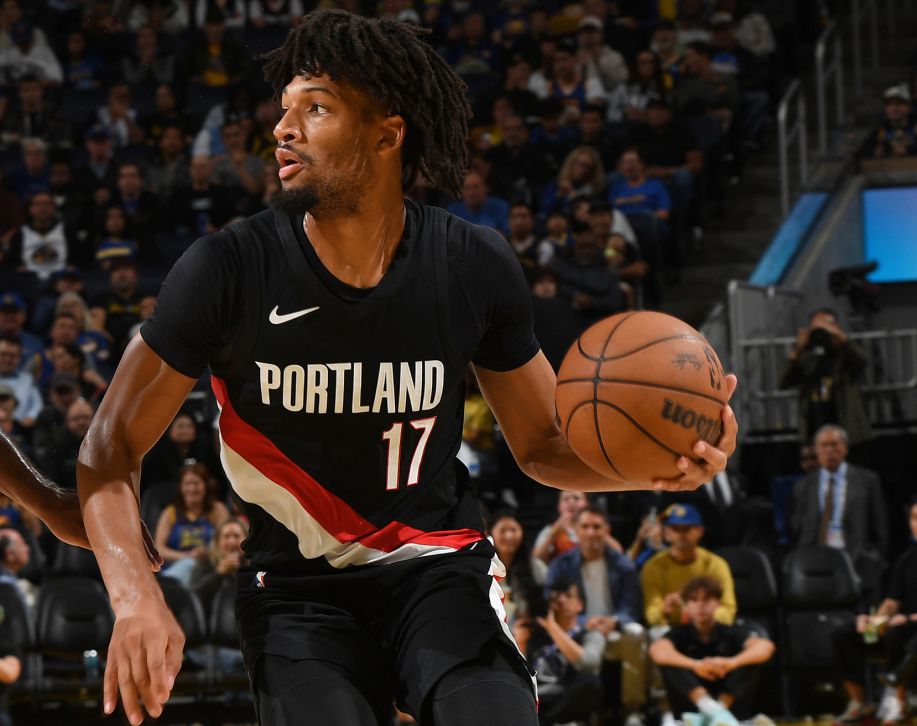 انطلق شارب في الربع الثاني وسجل 20 نقطة في الشوط الأول، حيث تعاون مع أفديجا لقيادة الفريق ليحقق النتيجة.