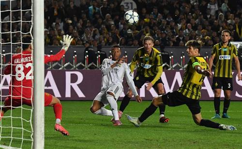 نتائج مباراة كيرات وريال مدريد التاريخية
